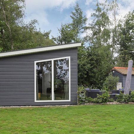 Landelijk Chalet 87 Oosterwolde  المظهر الخارجي الصورة