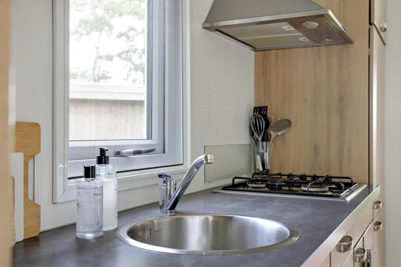 Landelijk Chalet 87 Oosterwolde  المظهر الخارجي الصورة